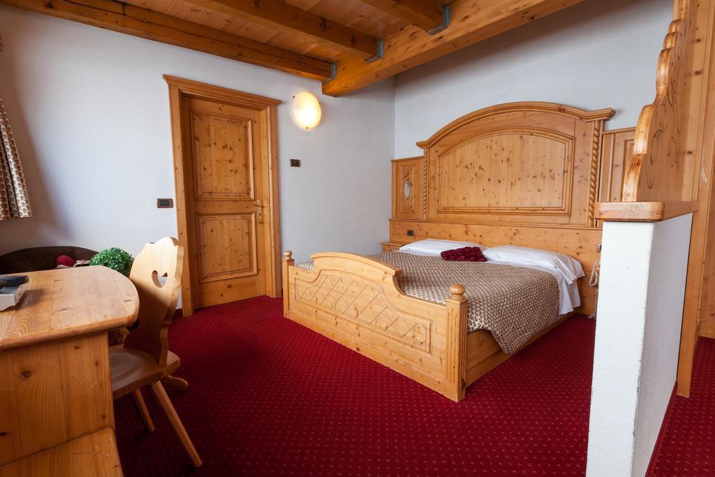 Sporting Hotel Passo del Tonale Eksteriør bilde