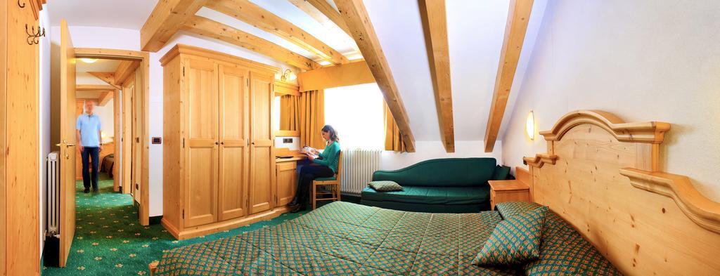 Sporting Hotel Passo del Tonale Eksteriør bilde