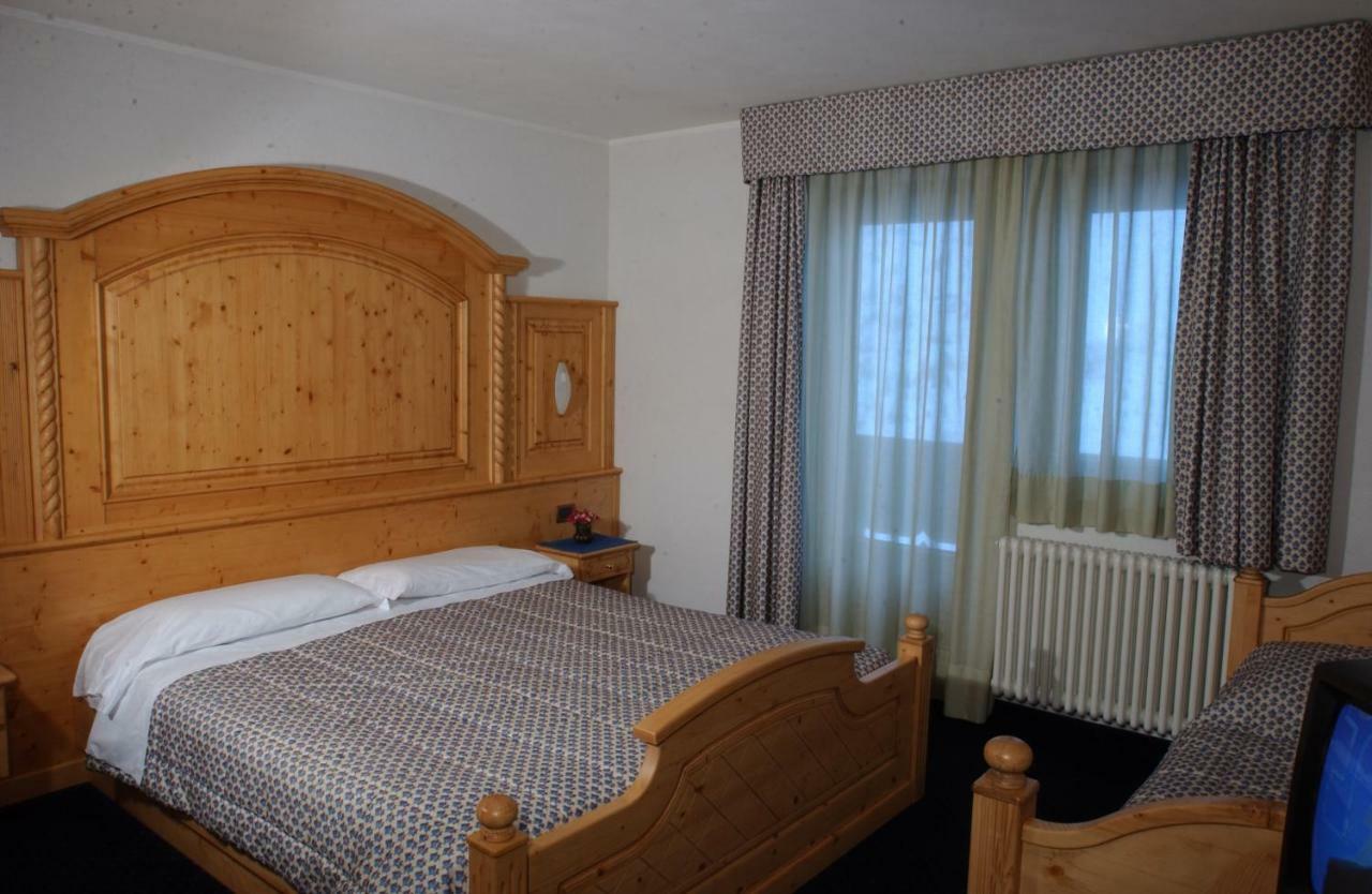 Sporting Hotel Passo del Tonale Eksteriør bilde